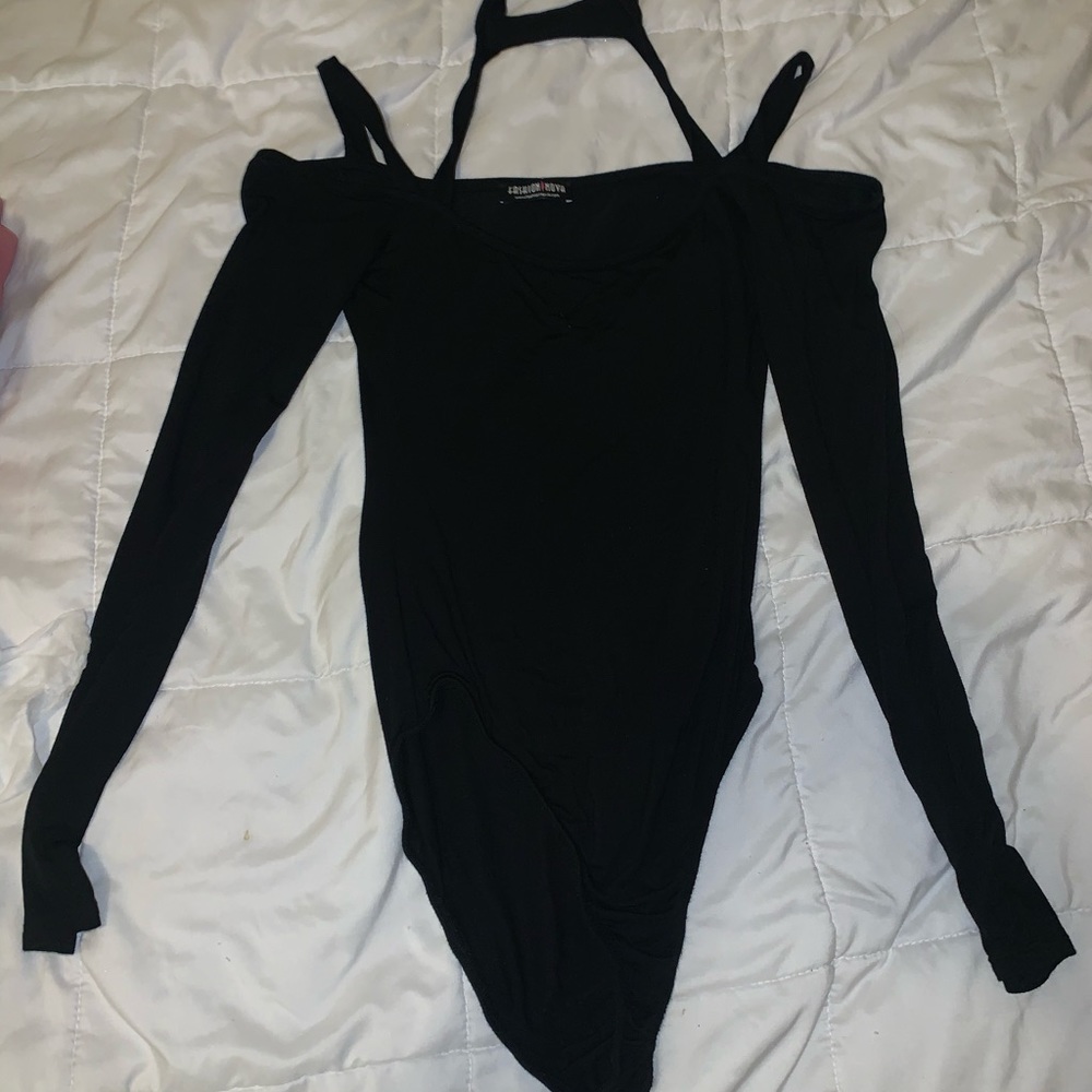 Fashion nova bodysuit size small. Used and in great condition